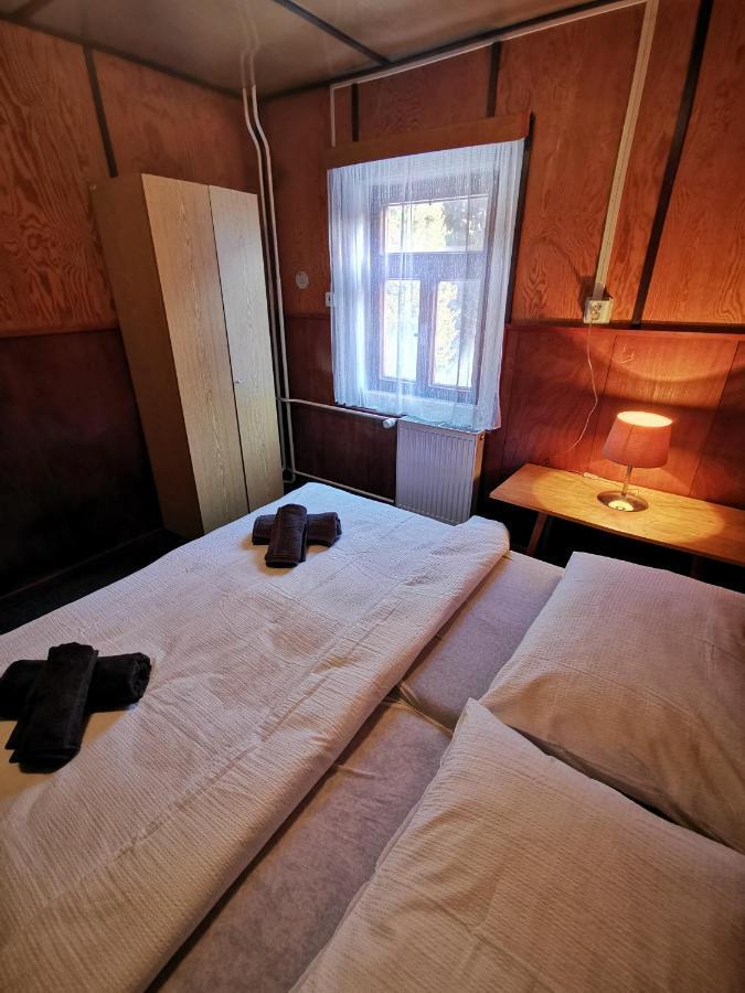 Chata Pod Studnicnou Pec pod Snezkou Bagian luar foto